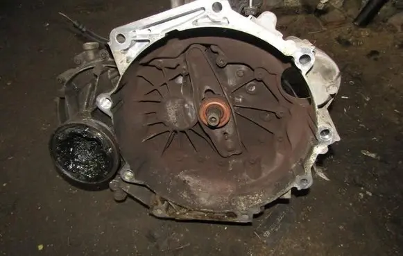 Seat Leon (5F) Manual 5 speed gearbox MYF
