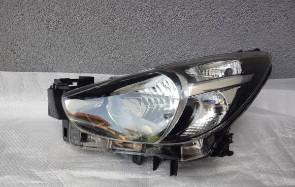 Mazda 2 Headlight/headlamp DB5J51040