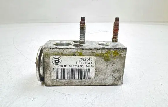Peugeot 3008 I Air conditioning (A/C) expansion valve 52375490 7022845 HFC134A