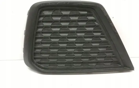 Audi A1 Front bumper lower grill 82A807682F