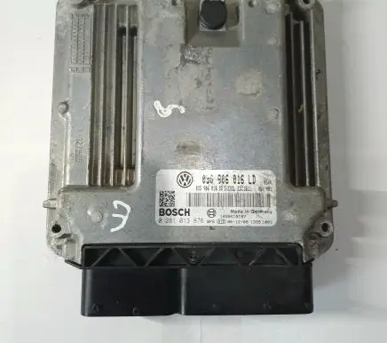 Volkswagen Golf V Engine control unit/module 03G906016LD 0281013876