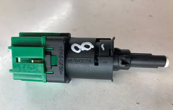Peugeot 5008 Brake pedal sensor switch 9670430580