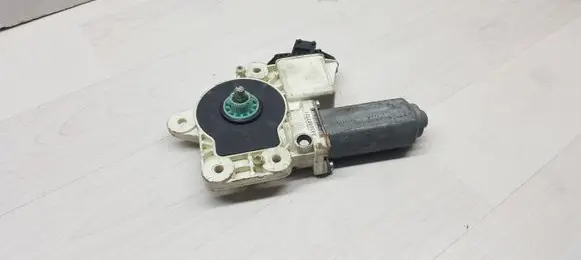 Opel Signum Rear door window regulator motor 106155102 1137328066