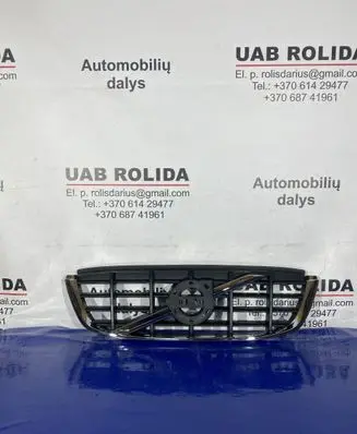 Volvo XC60 Front bumper upper radiator grill