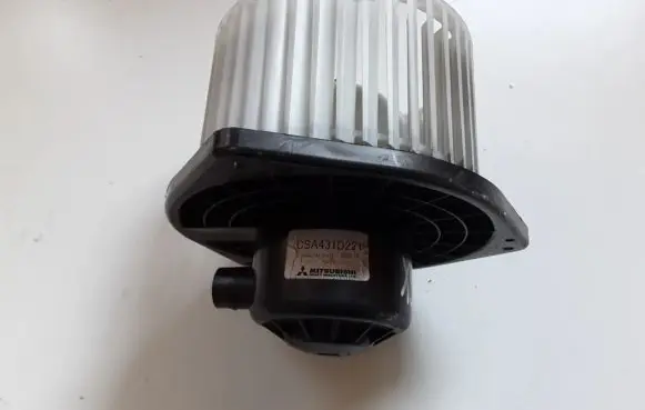 Mitsubishi ASX A/C air flow flap actuator/motor CSA431D221