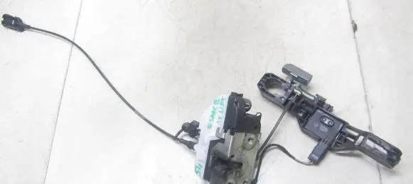Renault Espace IV Front door lock 017973