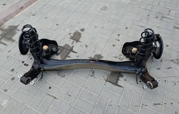 Peugeot 3008 II Rear axle beam 