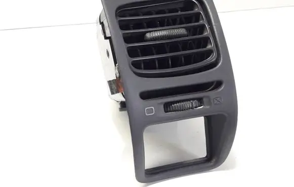 Subaru Legacy Dashboard side air vent grill/cover trim