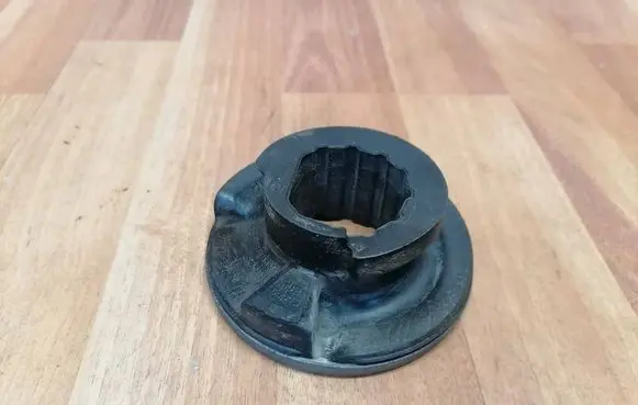 Opel Insignia B Rear coil spring rubber mount 84126267 YR00095480