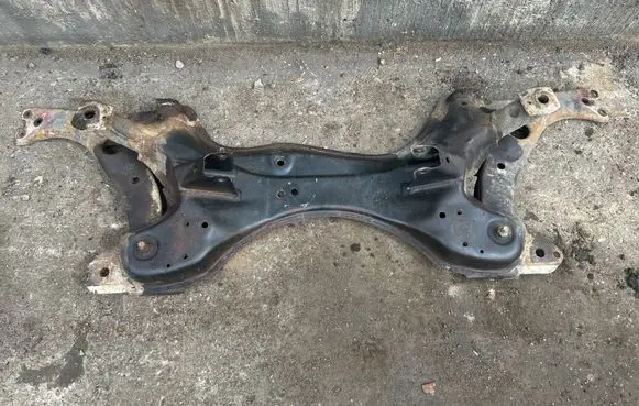 Toyota RAV 4 (XA20) Front subframe