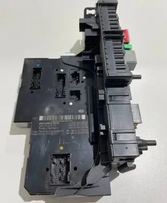Mercedes-Benz E W212 Fuse module A2129000023