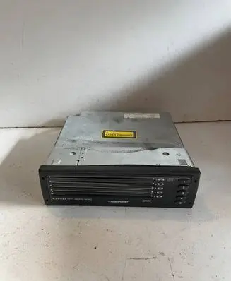 Maserati Quattroporte CD/DVD changer 735273184