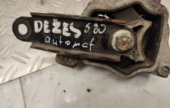 Volvo V70 Engine mount bracket 6g926l063