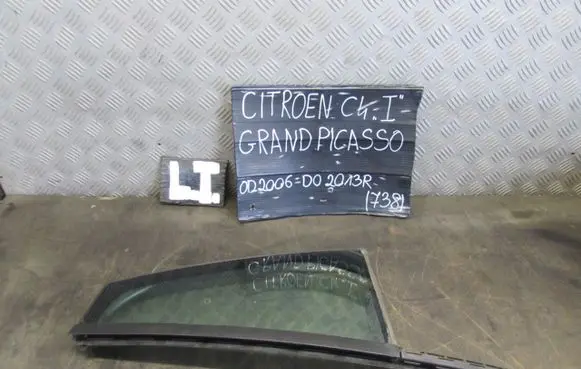 Citroen C4 Grand Picasso Front triangle window/glass 