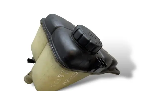 Mercedes-Benz C W203 Coolant expansion tank/reservoir 2035000049