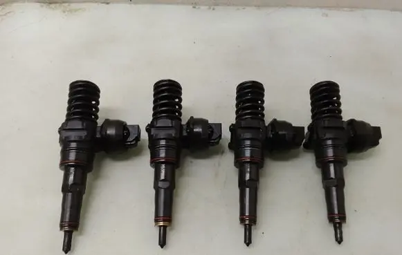 Volkswagen Sharan Fuel injectors set 0414720038 038130073AK