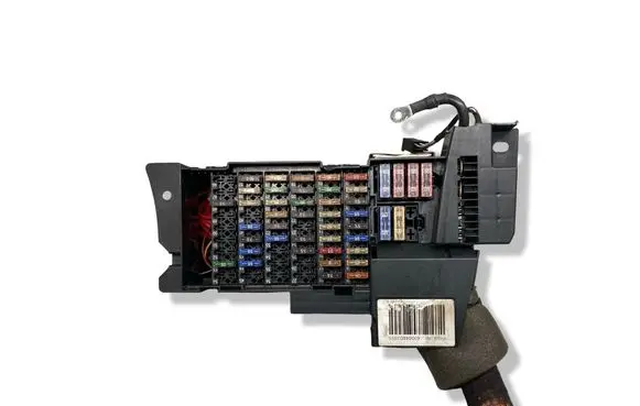 Mercedes-Benz B W245 Fuse module 40004803855