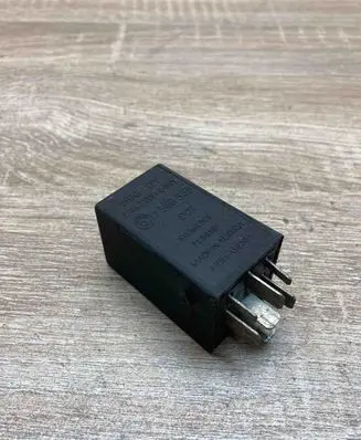 BMW 3 E36 Other relay 1388533