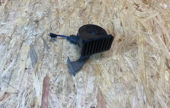 Volvo S90, V90 Horn signal 31662952