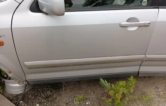 Honda CR-V Front door