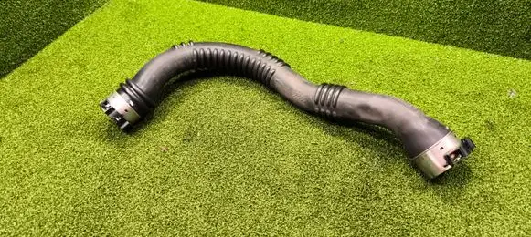 Renault Trafic III (X82) Intercooler hose/pipe 144606126R 93867727