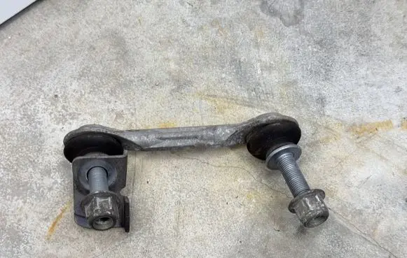 Ford Mustang VI Rear anti-roll bar/stabilizer link F2GC5C486
