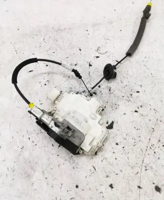 Audi A6 C7 Rear door lock 4G0839015 31711355