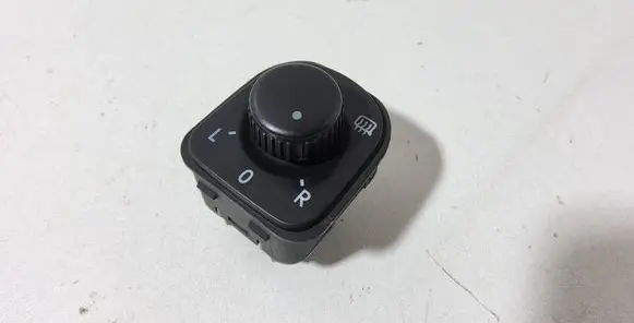 Volkswagen Tiguan Wing mirror switch 1K0959565K