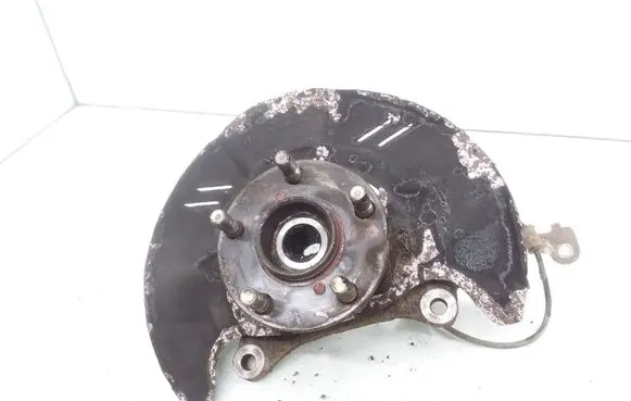 Subaru Forester SH Front wheel hub spindle knuckle