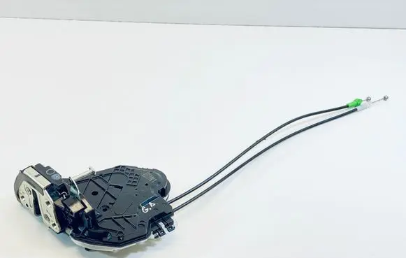 Toyota Aygo AB40 Rear door lock 6905002390
