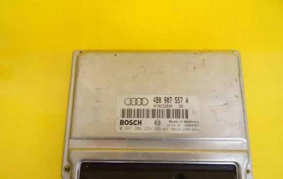 Audi A6 S6 C5 4B Engine control unit/module 4B0907557A 0261204256