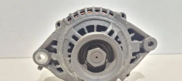 Nissan Primera Generator/alternator 23100bu010