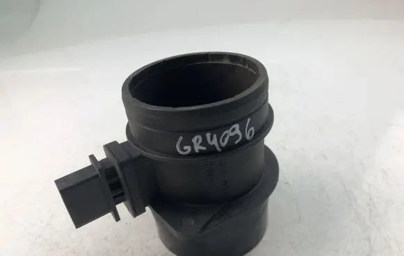 Audi A6 S6 C6 4F Mass air flow meter 03G906461C