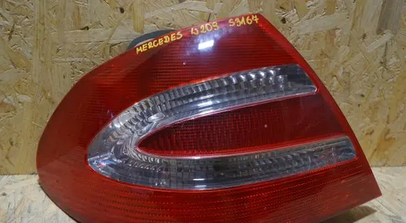 Mercedes-Benz CLK A209 C209 Rear/tail lights A2098200164
