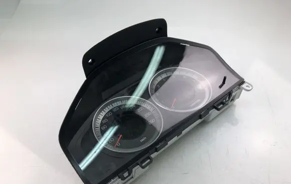 Volvo V70 Speedometer (instrument cluster) 31296368AB