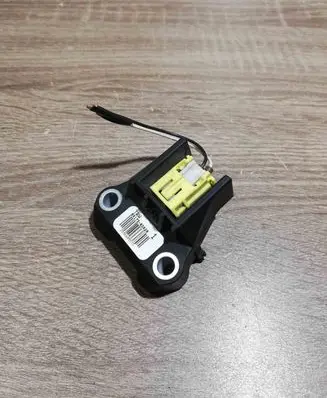 Toyota Yaris Airbag deployment crash/impact sensor 891730D020
