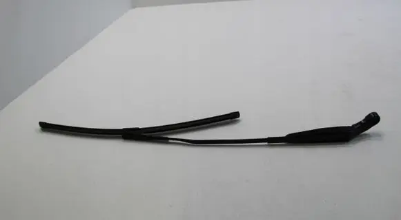 Audi TT TTS RS Mk3 8S Front wiper blade arm 8S1955408