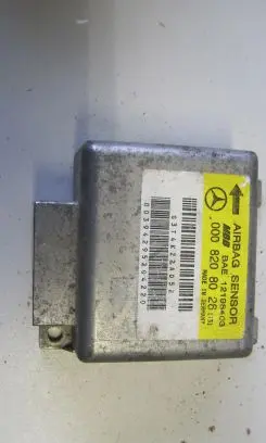 Mercedes-Benz C W202 Airbag control unit/module 0008208026