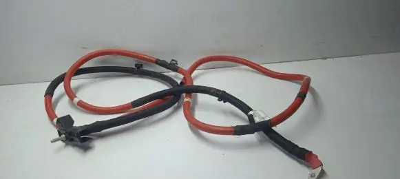 Maserati Levante Positive cable (battery) 670032363