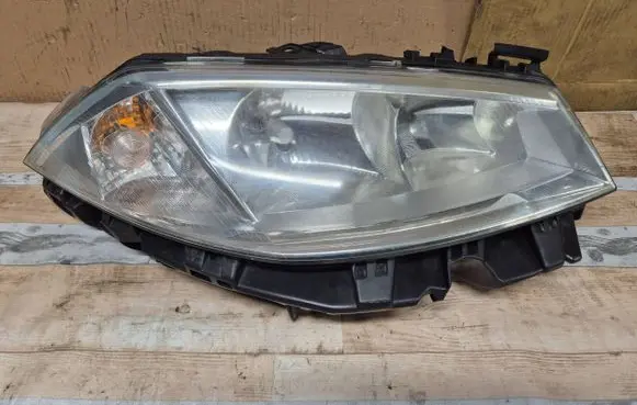 Renault Megane II Headlight/headlamp 8200567432B 89307003