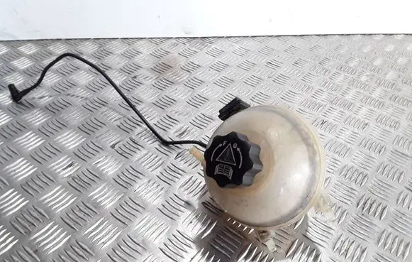 Peugeot 307 Coolant expansion tank/reservoir 9646903180