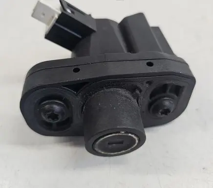 Mercedes-Benz S W221 Tailgate exterior lock A2217500161