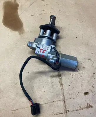 Volkswagen Transporter - Caravelle T5 Sliding door latching motor 7H0843766F