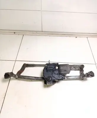 Front wiper linkage and motor