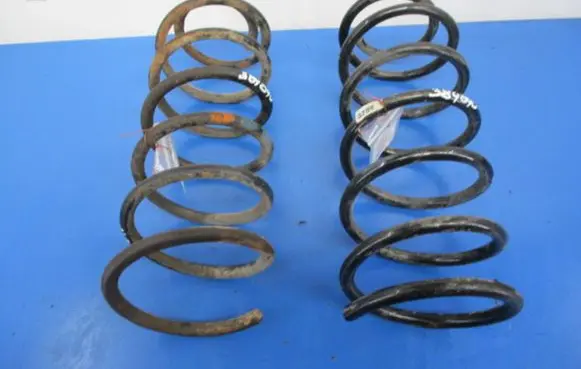 Volkswagen Golf II Front coil spring