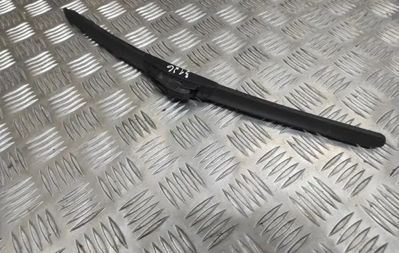 Volkswagen Golf IV Windshield/front glass wiper blade 