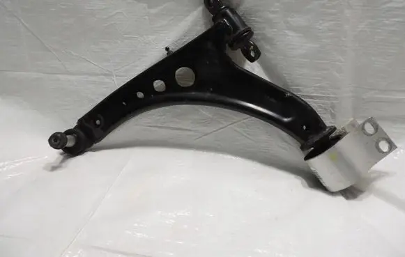 Opel Insignia B Front control arm 84198829