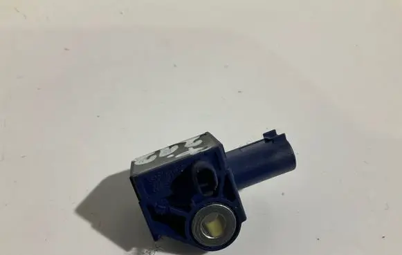 Mercedes-Benz E W212 Airbag deployment crash/impact sensor A2128204926 5WK43872