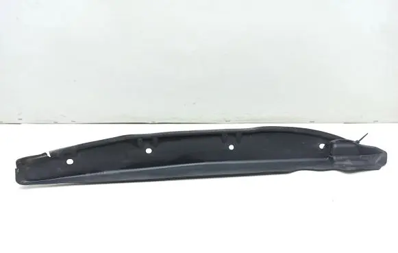 Mercedes-Benz R W251 Fender end trim 2518890125 A2518890125