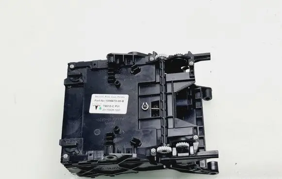 Tesla Model S Other center console (tunnel) element 108667000B